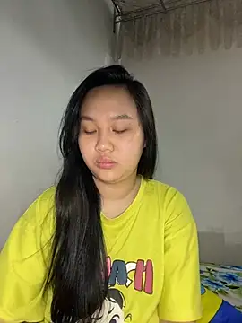Almira6868 webcam