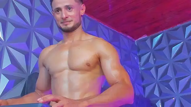 Adonys_Lewis_ webcam