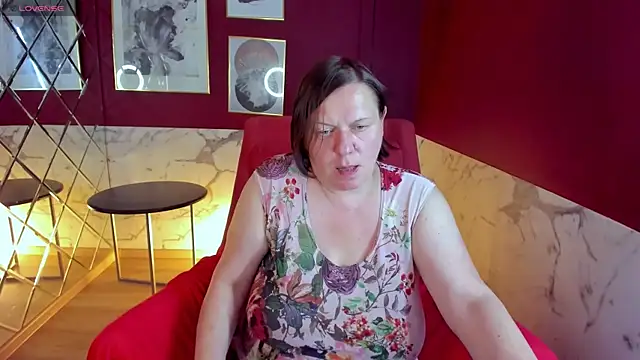 KellyPerfection webcam