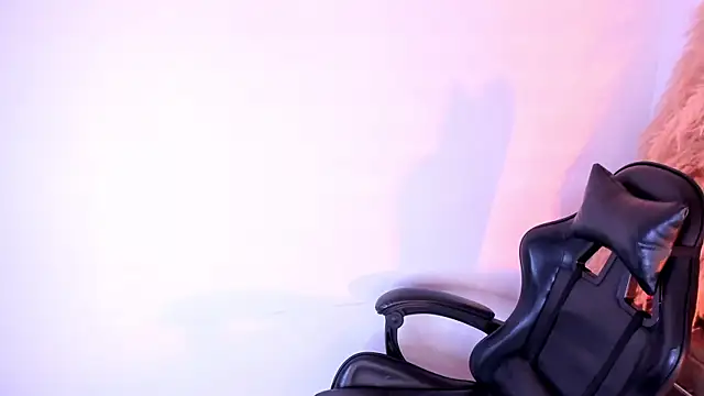 CristineRainn_