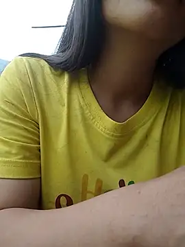 MISSKUTE-2000 live cam on StripChat
