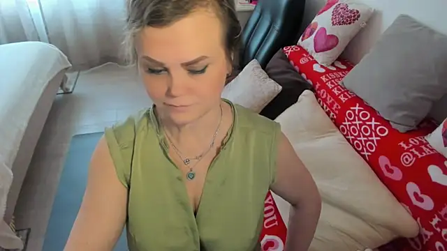 MildMature webcam