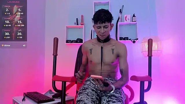Maximoking26 webcam