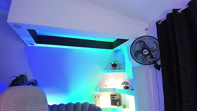 TifanyWhite_