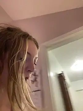 xomikaylaxo live sex cam