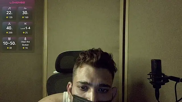 Baddies_Lover webcam