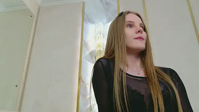 Lili_Lohan webcam