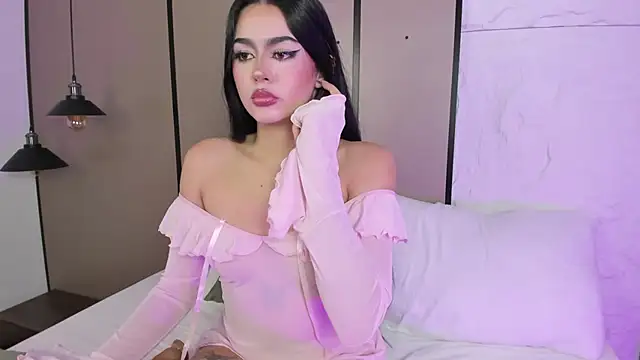 elara_bloom_ webcam