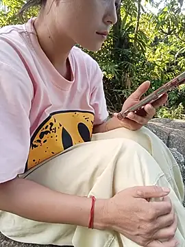 Linda-yiyi webcam