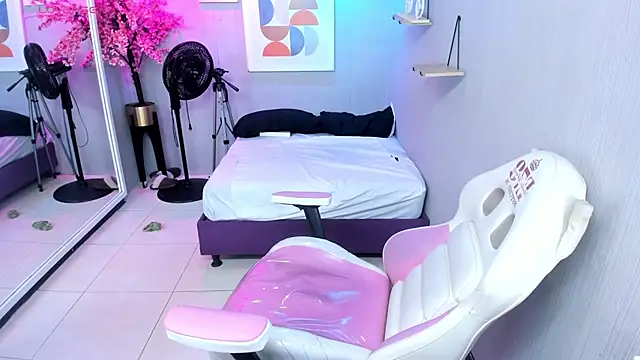 Maggy_t18 webcam