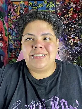 Hailey_Curvy webcam