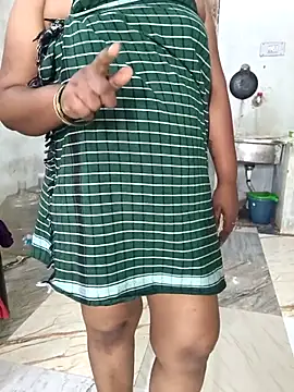 MaaliiiPonuTamil webcam