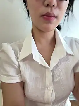 lucy2027 webcam