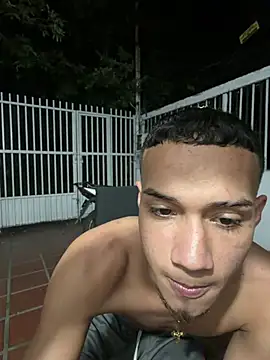 friends_lust_latin webcam