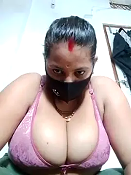 KAVITA786RR webcam