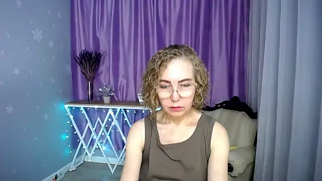 queen_a_n_i