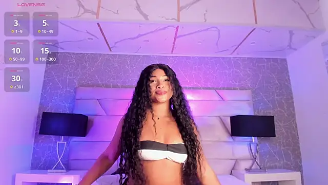 Aluna_sweet webcam