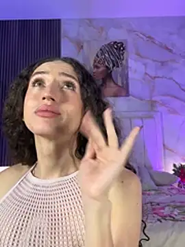 pinky_peach webcam