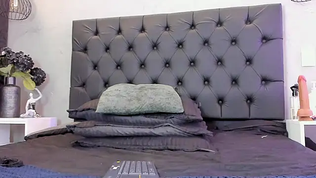 naomi__blair webcam
