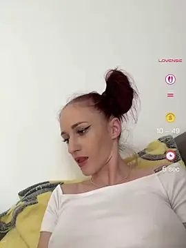 Roxyfoxyyy webcam