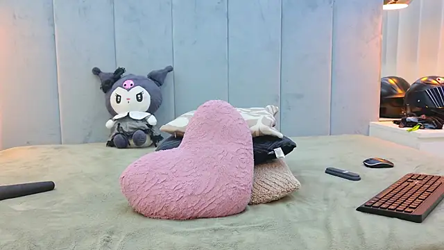 christahot webcam