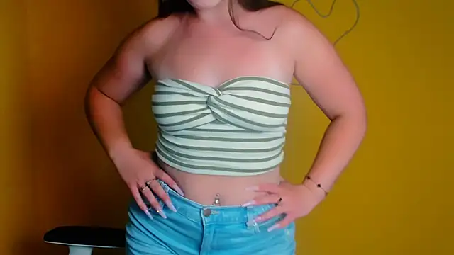 Tiffani_Angel webcam
