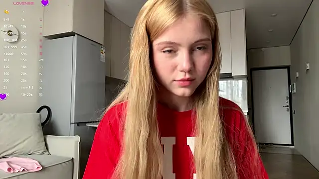 AlberthaBudd live sex cam