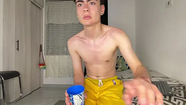 _peachyboy webcam