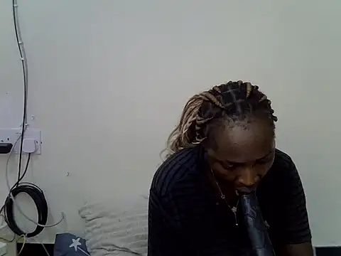 Black_Q webcam