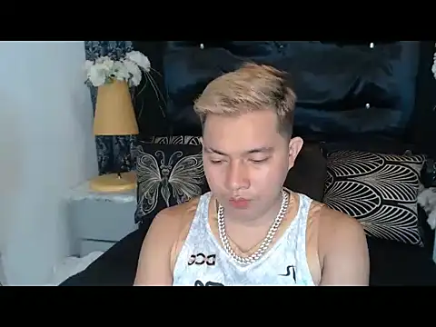 PRIMOLOVEXX webcam
