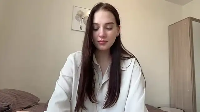 April_Elliot webcam