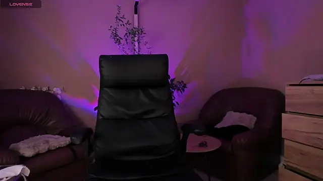 KaylaLaine webcam