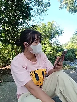 Linda-yiyi webcam