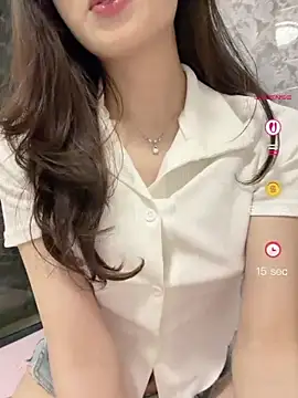 美美学妹  治愈你的耳朵治愈你的不开心，希望我的声音能够温暖你 感化你内心深处 用心传递快乐与温暖  可甜可咸阳光邻家治愈系女孩~这里，幸福是彩色的🌈