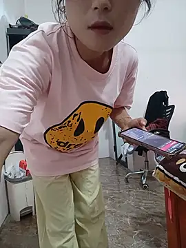 Linda-yiyi webcam