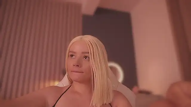 bella_adams_ webcam