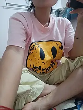 Linda-yiyi webcam