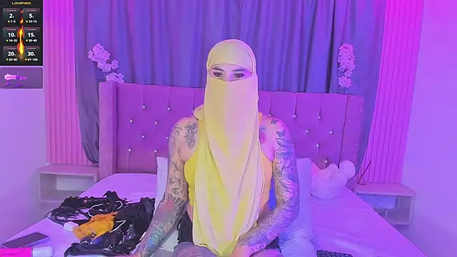 Nayla-Mouna webcam