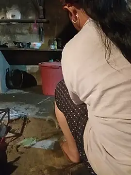 tuyet-nhi webcam