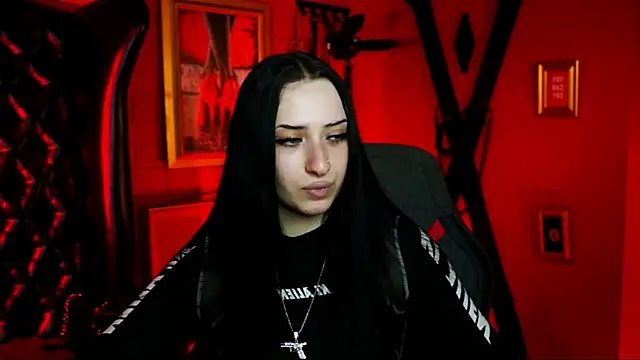 MonicaLowes webcam