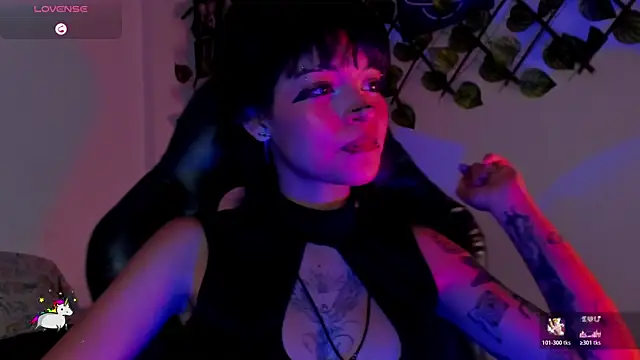 Anny_Kiitty webcam