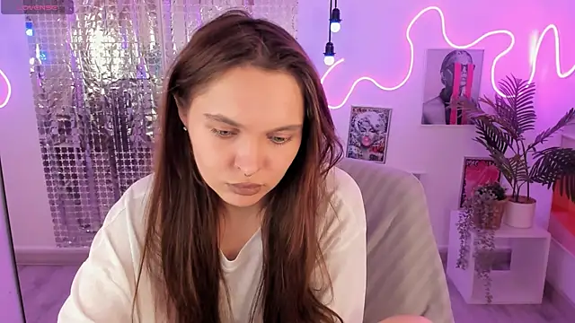ChloeSunny webcam