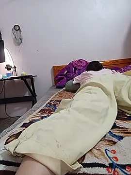 Linda-yiyi webcam
