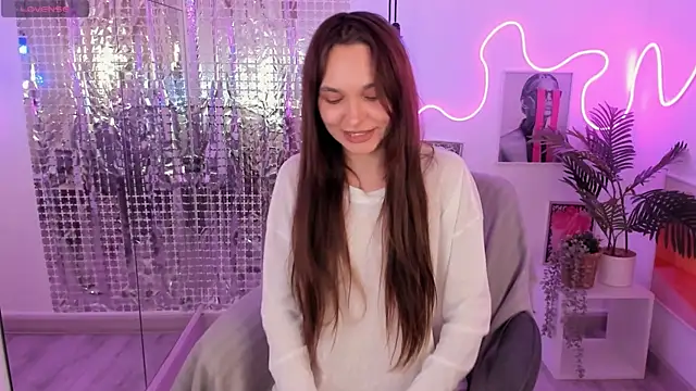 chloesunny - ChloeSunny's free webcam - UK Sex Cams