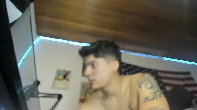 charlie_hotxxx webcam