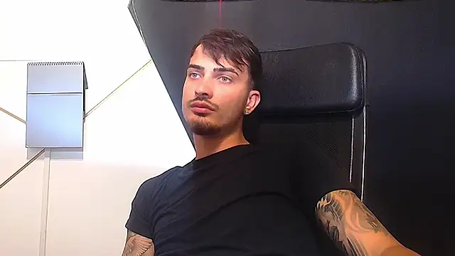 BrandonTate webcam