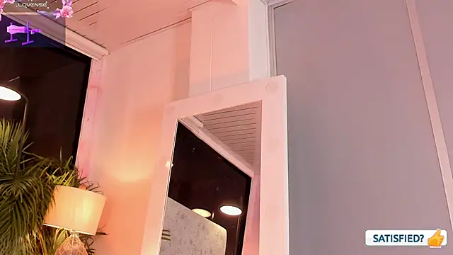 JESSI_NAOMI webcam