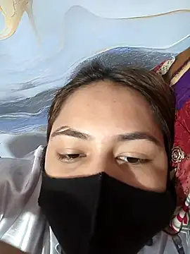 sanu_07 live cam on StripChat