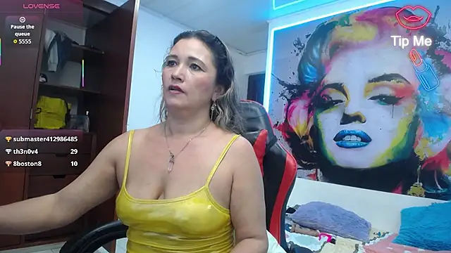 noelia_milf19 webcam