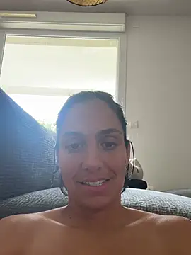 LaPetiteKim webcam
